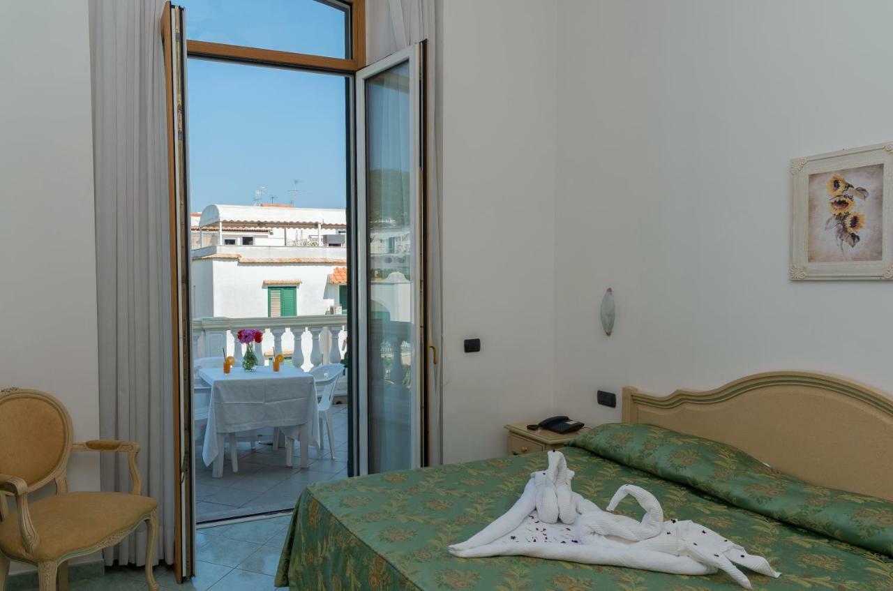 Hotel Villa Paradiso Ischia Island Esterno foto